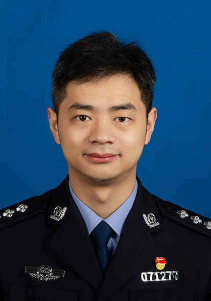 71劉東.jpg