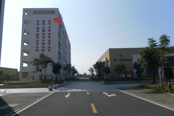 文明美麗校園.JPG